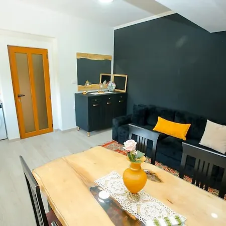 Azers Apartment *